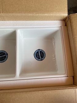 30 in. Farmhouse/Apron-Front Undermount Double Bowl Crisp White Fireclay Kitchen Sink
