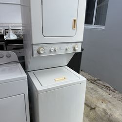 GE Laundry Washer And Dryer 