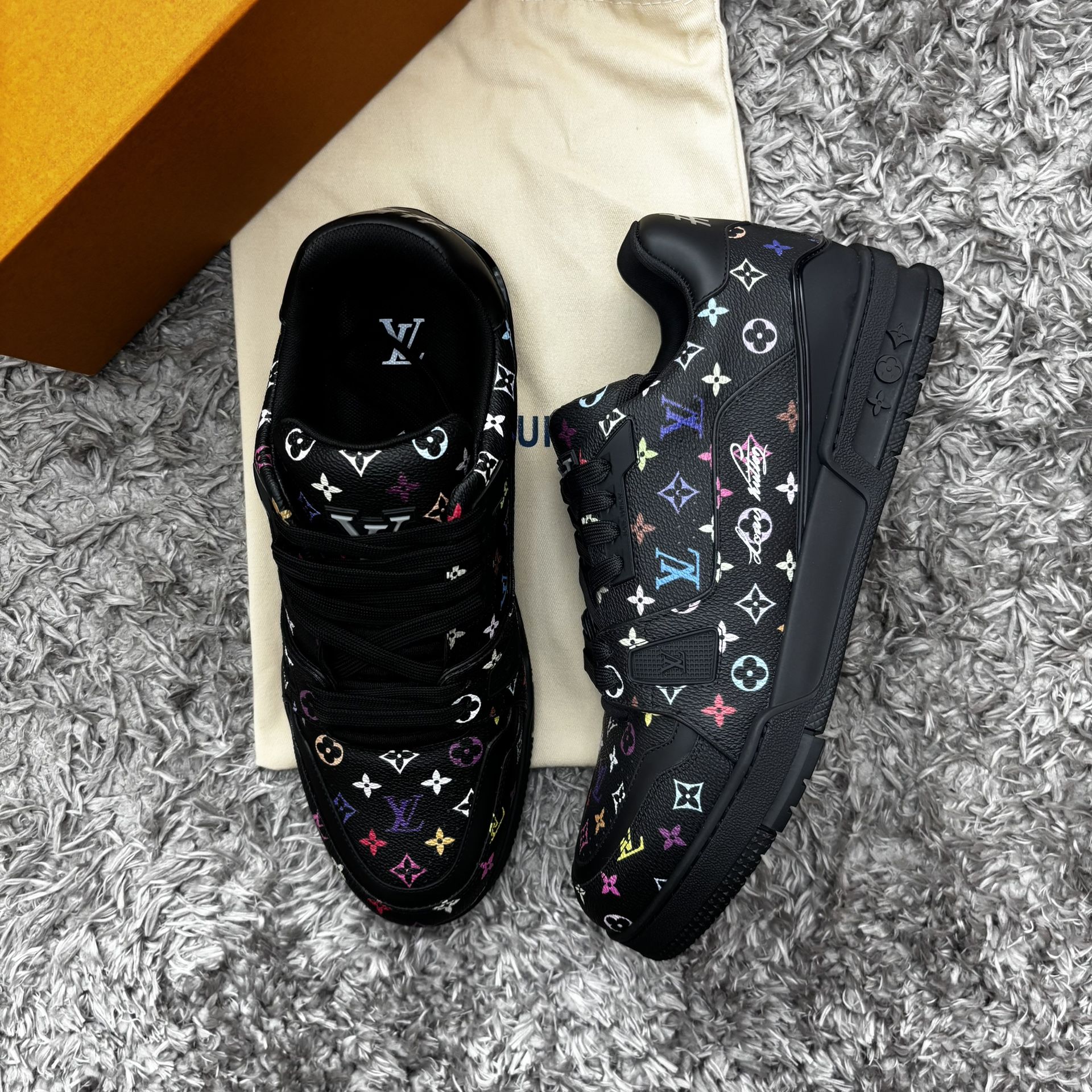 Louis Vuitton Shoe Size 11