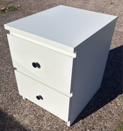 White 2-Drawer Bedside Table Nightstand