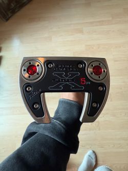 SCOTTY CAMERON FUTURA 5R 35”