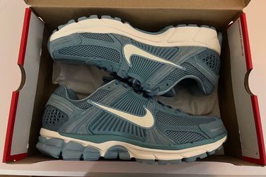 Nike Vomero 5