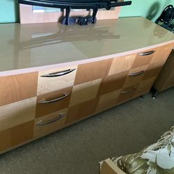 LIGHT Queen bedroom set - SOLID WOOD