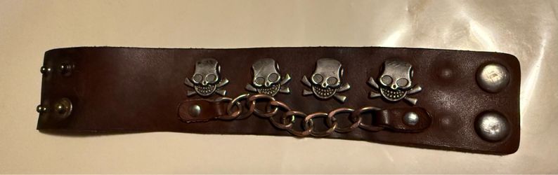 brown leather skull bracelet