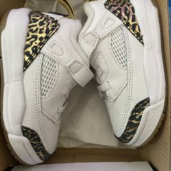 Jordan spizike.  KIDS 