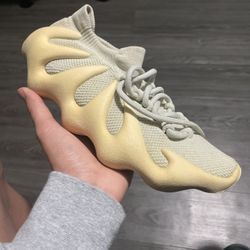 Yeezy 450 Size 4 Kids 