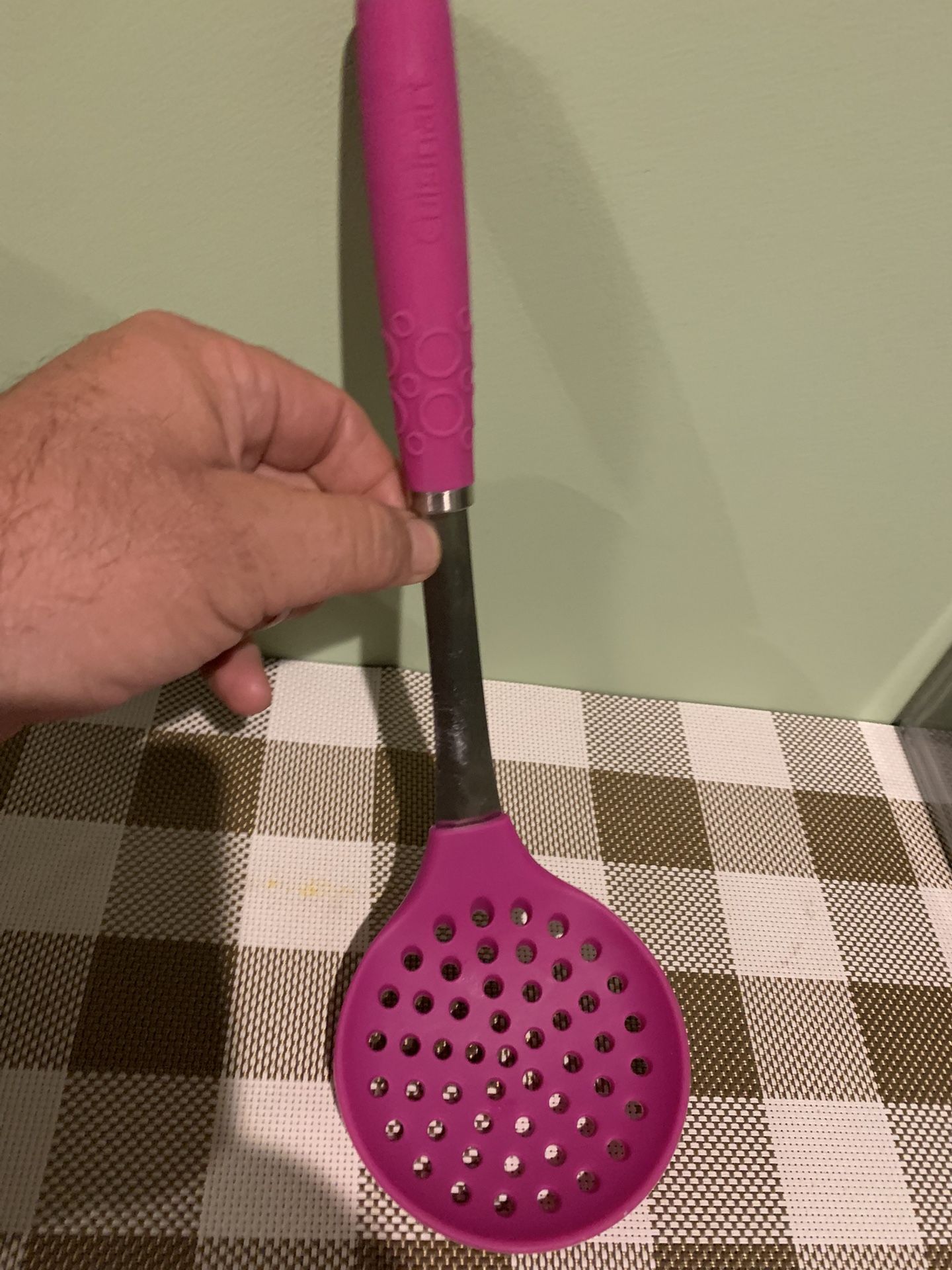Large Silicone & Metal Strainer Scoop Cooking Utensil, Soft Grip Handle , Nonstick, Stainless Steel Construction, Dishwasher Safe