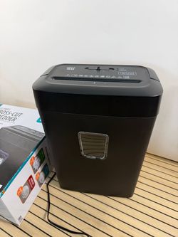 Pen+Gear C288-A 12-Sheet Cross-Cut Paper/Credit Card Shredder with 5.5 Gallon
