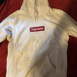 supreme white box logo size large