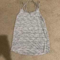 Women’s Tank Top Size Medium 