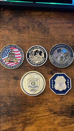 Challenge coins