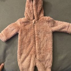 Old Navy Fleece 3-6 Month Onesie