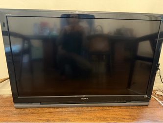 52” Sony Bravia - no stand, no remote
