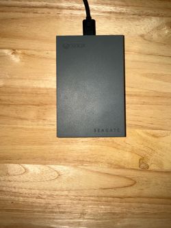Xbox s / controller / headset / external hard drive