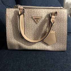 Guess Handbag For Sale 