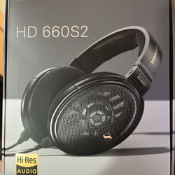 SENNHEISER headphones 