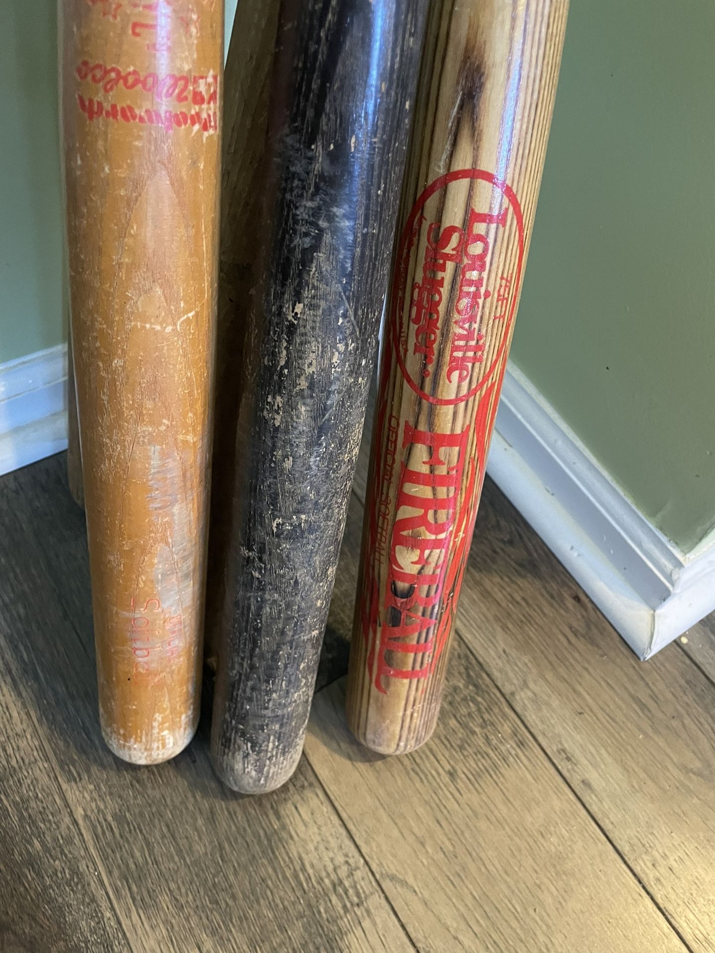 ⚾️ ⚾️⚾️ VINTAGE Louisville Slugger & VINTAGE ASSORTMENT BASEBALL BATS⚽️⚽️⚽️