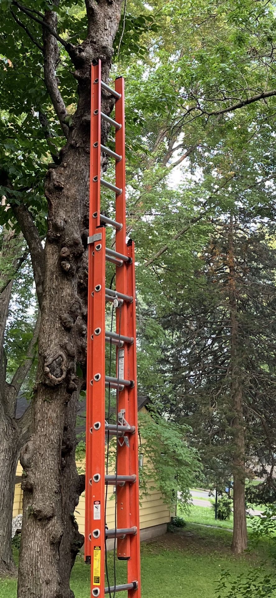 24’ Extension Ladder