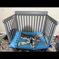 Cribs/ Toddler Bed