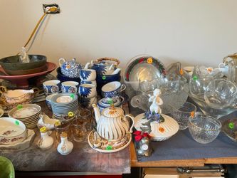 Multi Garage Family Sale - Antique Hoarder Downsizing 9-4pm Thursday - Sunday