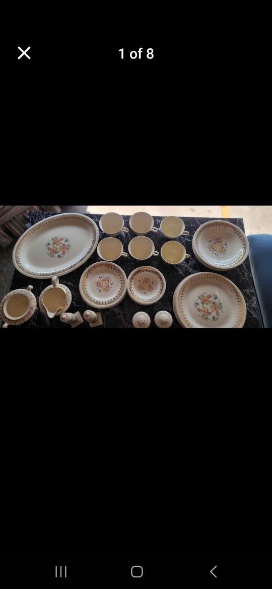 Royal Daulto China Set