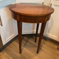 BIGGS Vintage Antique Mahogany Wood Side End Table Y2K Signed Excellent,  Gift