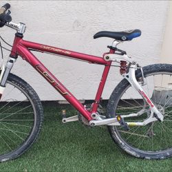  Mountain Bike VINTAGE  GT LTS 2