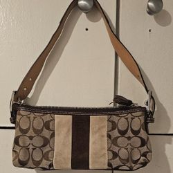 AUTHENTIC VINTAGE COACH SHOULDER PURSE 