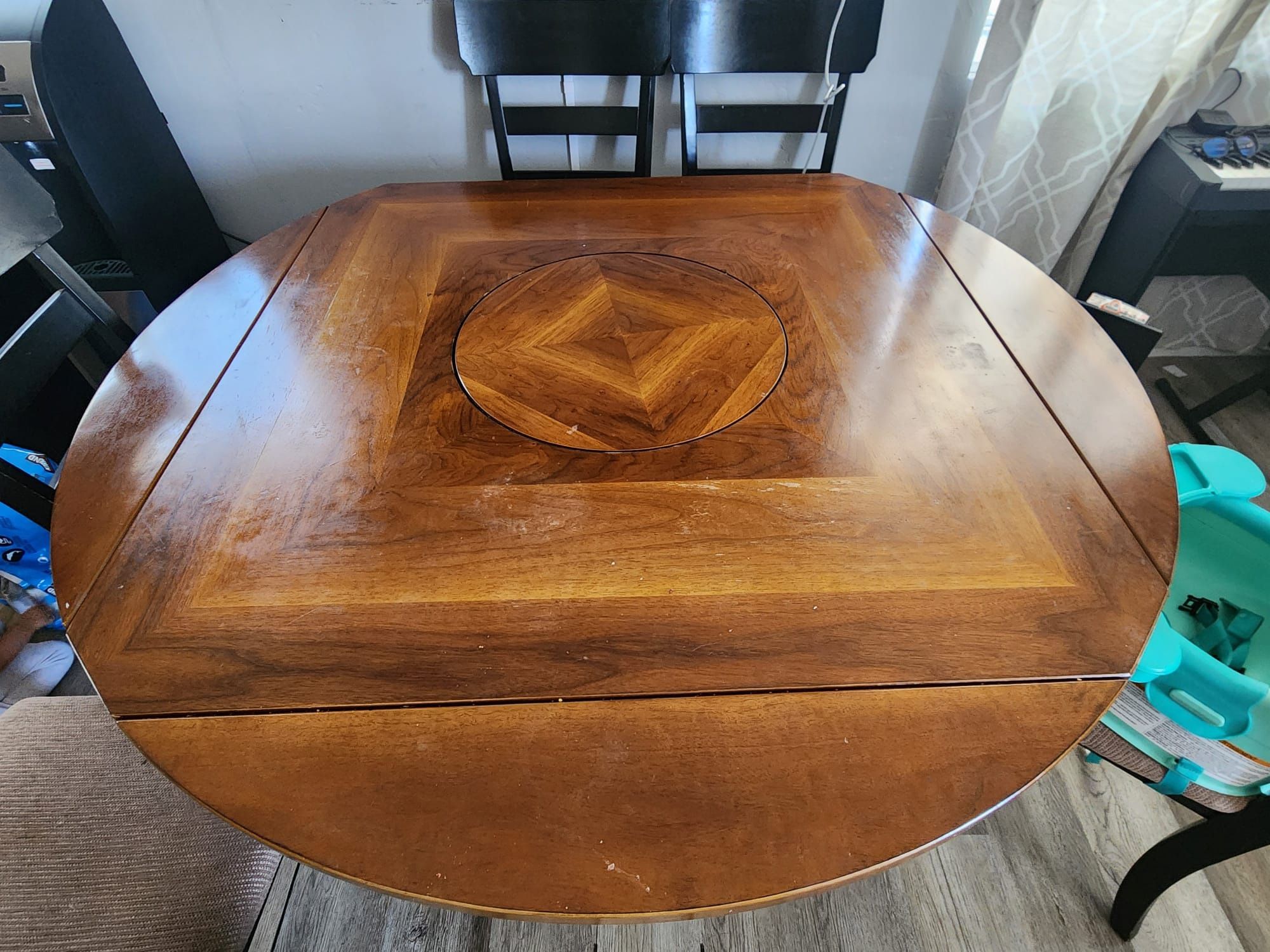 Dinning Table