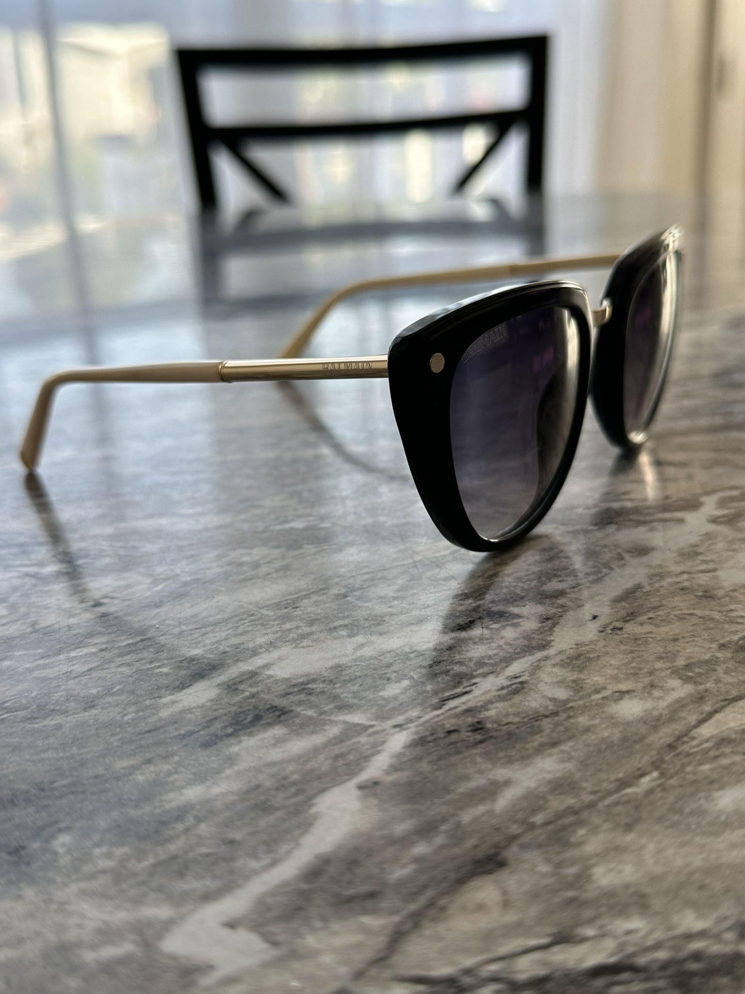 BALMAIN SUNGLASSES