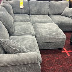 Sectional With Ottoman 