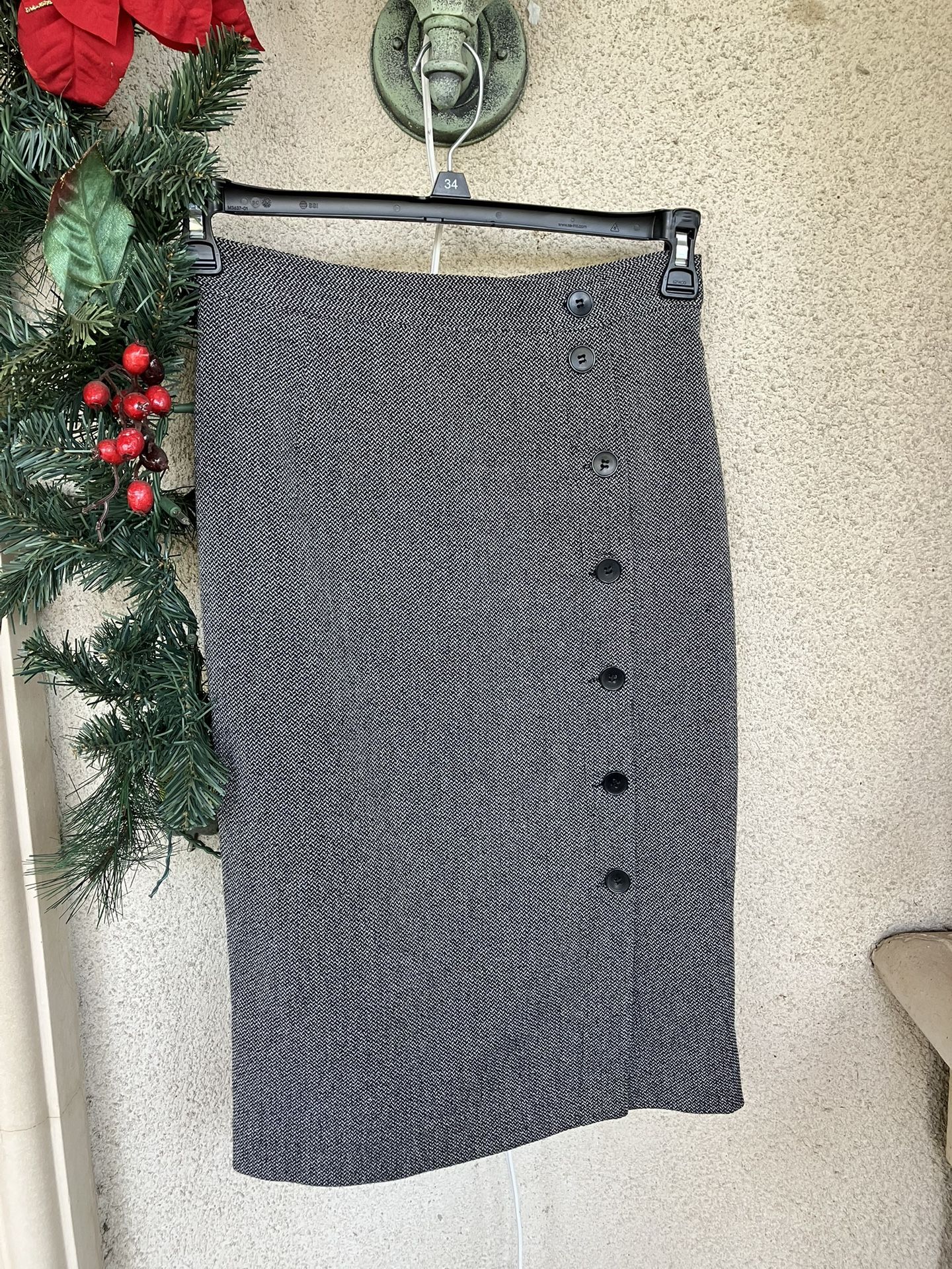 H&M Pencil Skirt with buttons