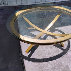 glass table 