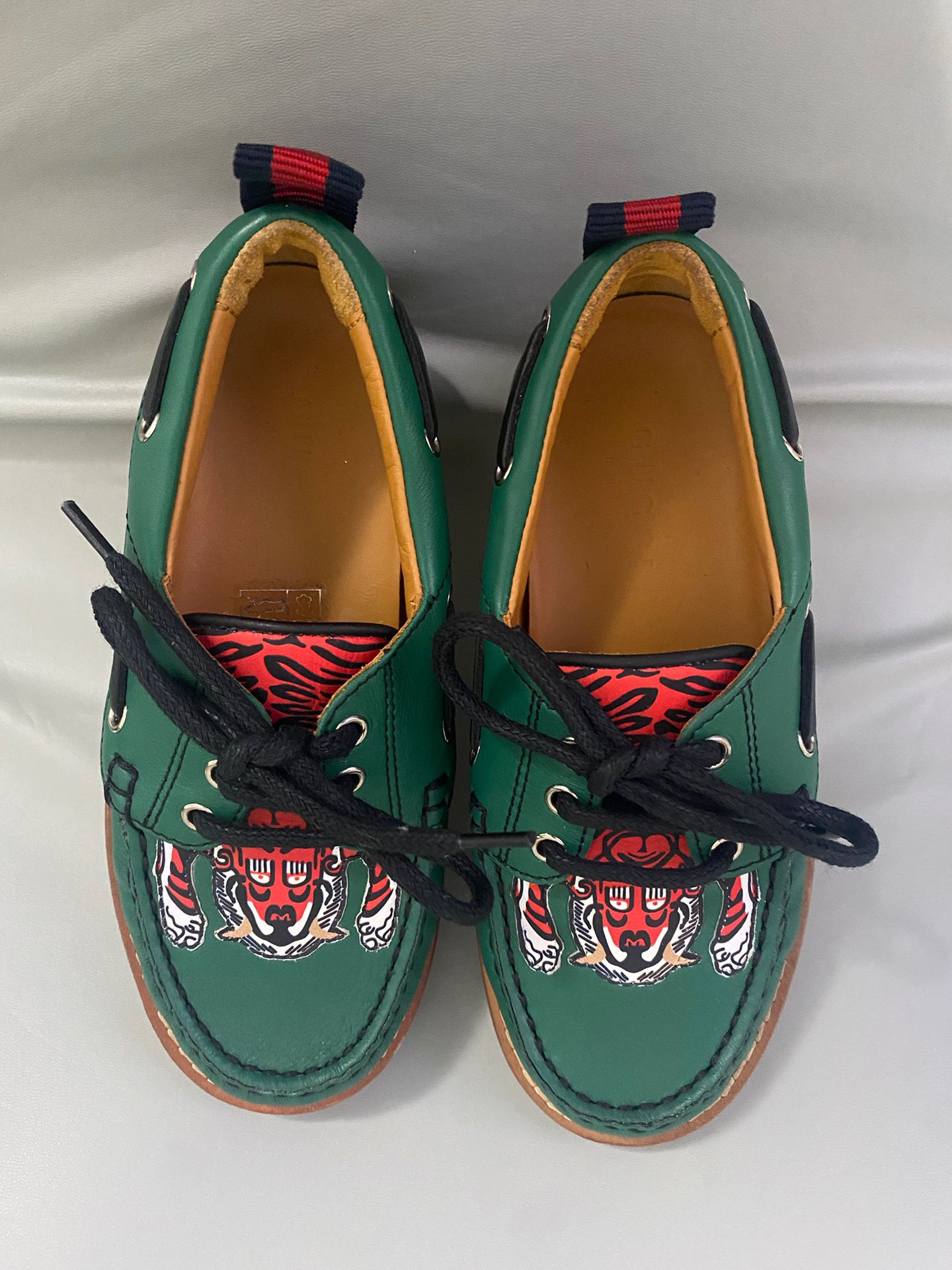 New Gucci Boy Toddler Green Leather Loafer w/Red Animal Print Size 27