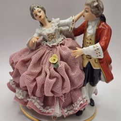 Dresden Porcelain Victorian Couple Figurine Pink Lace Pattern Glossy 572