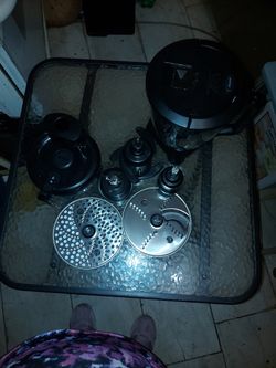 Vendo vaso para procesador de licuadora ninja Pero tiene un palito que va el motor