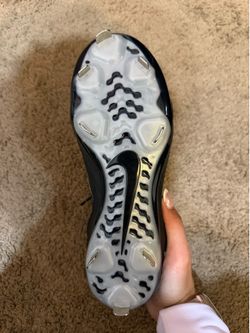 Nike Women’s metal cleats