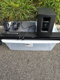 Bose Soundbar with Subwoofer and Remote