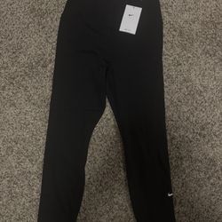 Women’s Nike Leggings 