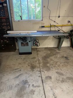 Delta 10” tilting arbor table saw