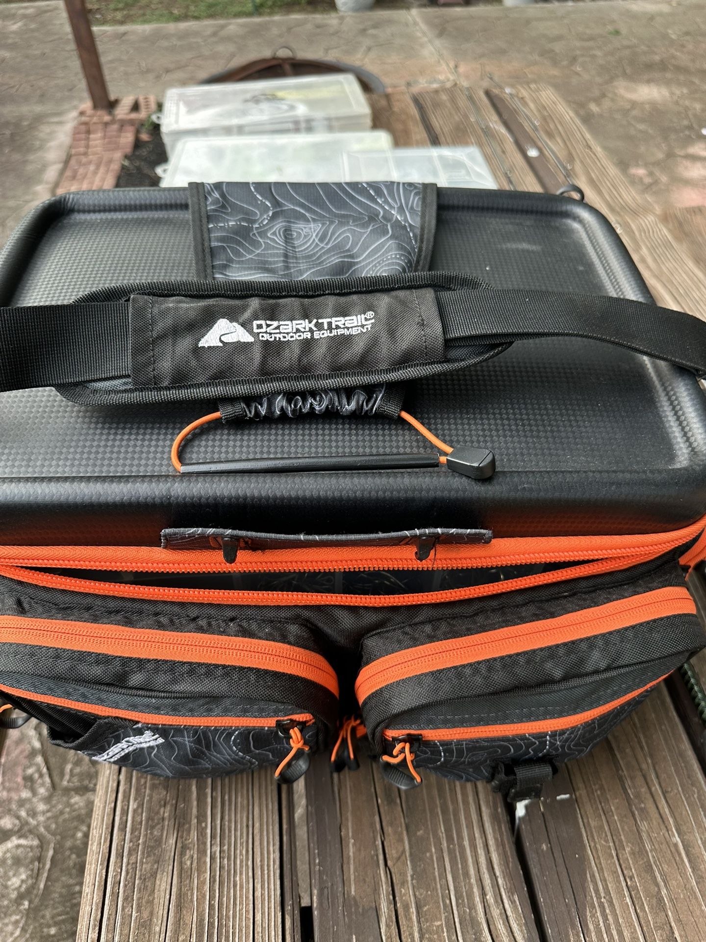 Huge Tackle Box & Tackle Plus 3 rods/2reels