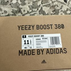 Yeezy Size 11.5