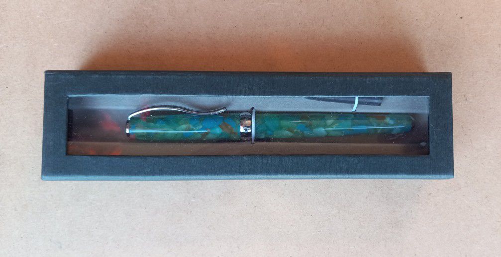 Fountain Pen. Smithsonian Institution "Pierre Turquois" Simulated Turquois.