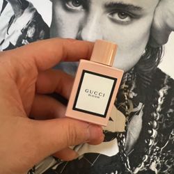GUCCI BLOOM Eau De Parfum 0.16 fl.oz / 5 ml Mini Splash - Authentic! New