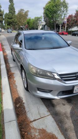 Honda Accord 2013 - EX - Clean title