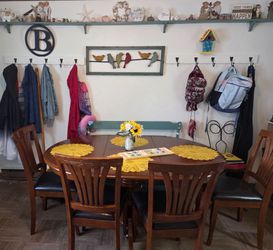 Dining room table with 4 chairs