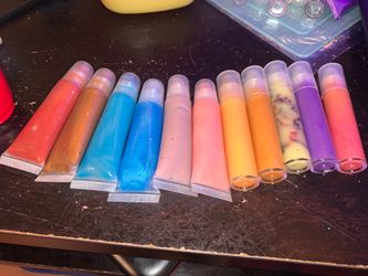 Homemade lipgloss 🦋