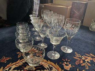 Fancy wine and cocktail glass set