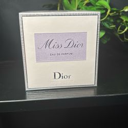 Miss Dior – Eau de Parfum (Brand New)