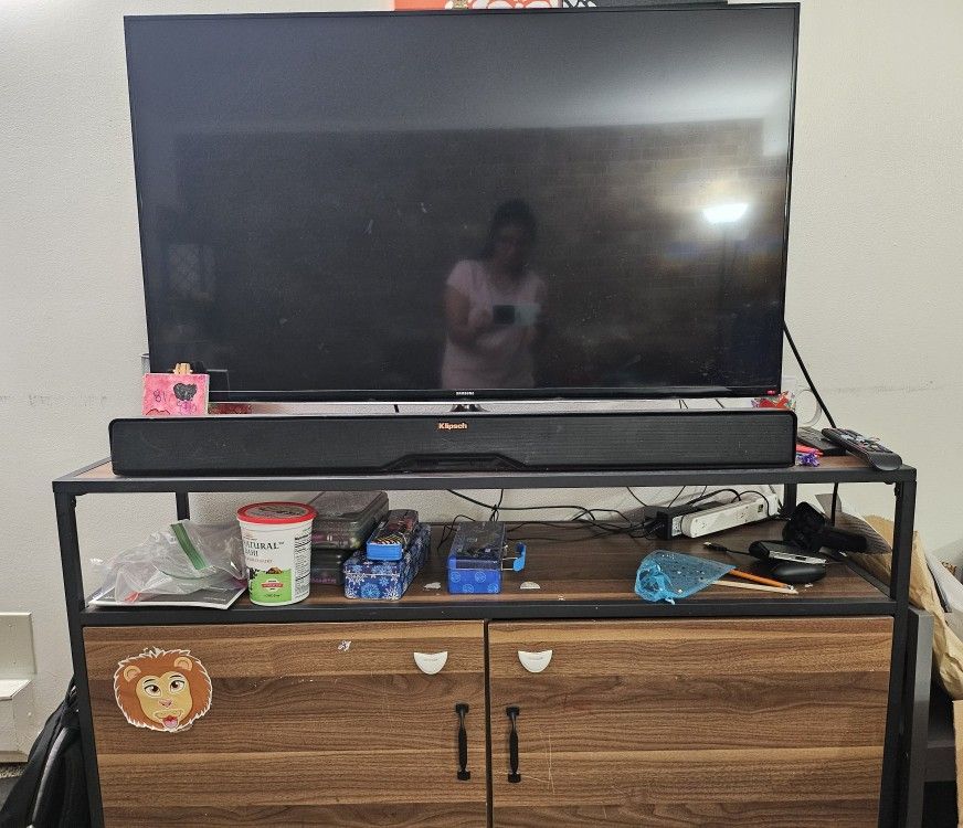 Move Out - Wooden TV UNIT/stand 
